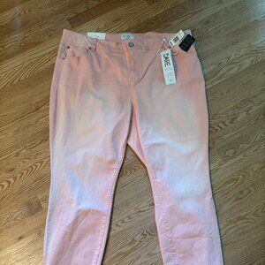 Celebrity Pink Skinny Pants Jeans Light Pink Womens Size 16 New with Tags